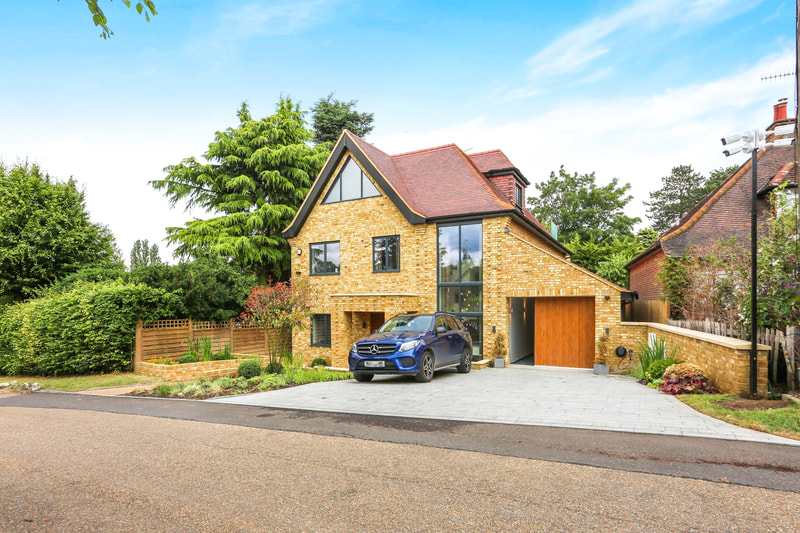 Newlands, Radlett