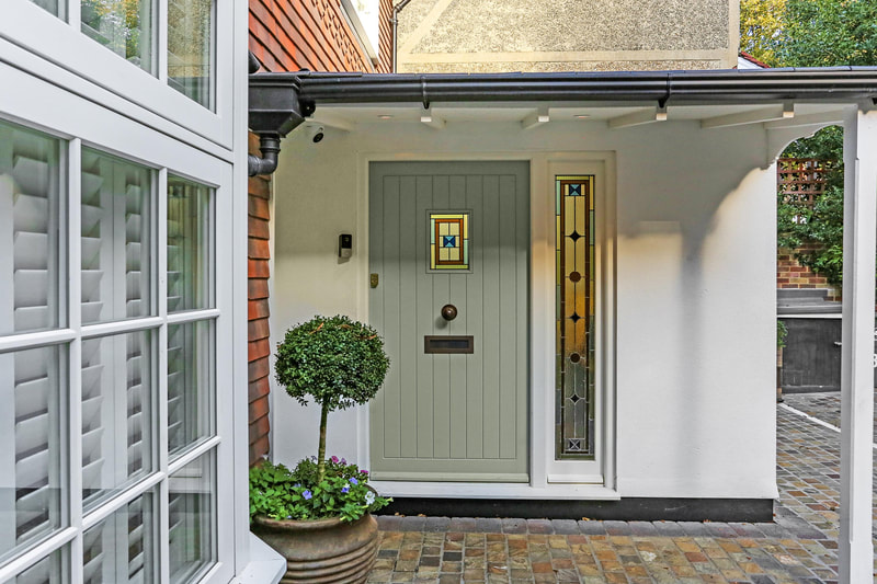 Grosvenor Avenue, SM5