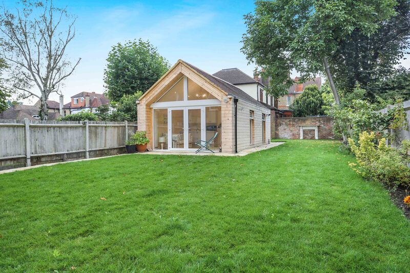 Annexe - Cheam Road, SM1