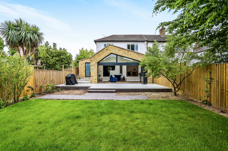 Woodstock Road, SM5