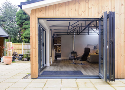 Meadows Close Retreat, CR8